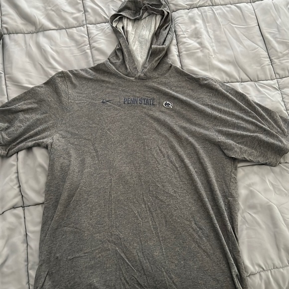 Nike Short sleeve hooded Penn State loose dri fit shirt size medium - Picture 1 of 4